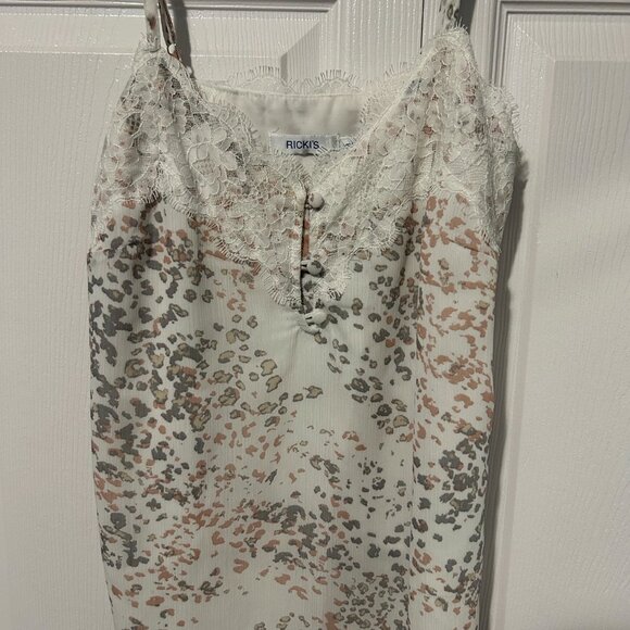 Lace Tank Soft Cream and Pink Design - Picture 8 of 8